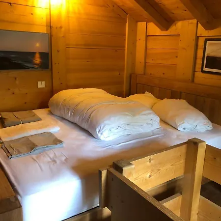 Petit Chalet Montagnard Cosy ! 샬레 *